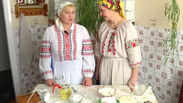 Приготований домашній майонез і оселедець, маринований у цьому ж майонезі смотреть онлайн