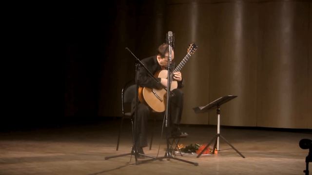 Denis Azabagić plays Canción by Carlos Rafael Rivera смотреть онлайн