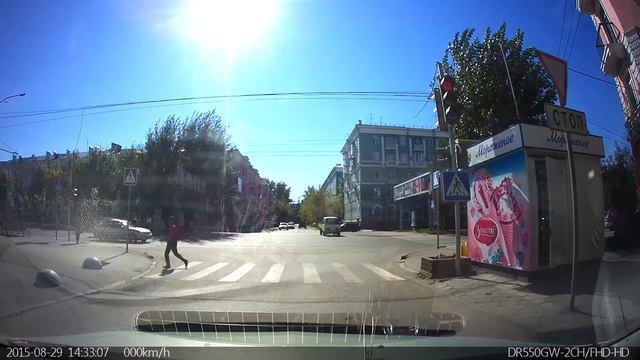 28 08 2015 г Барнаул, Передумал пропускать и разворот по малому радиусу смотреть онлайн