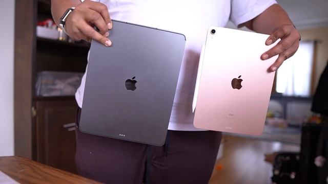 Switching to the 12.9 M1 iPad Pro in 2023 смотреть онлайн