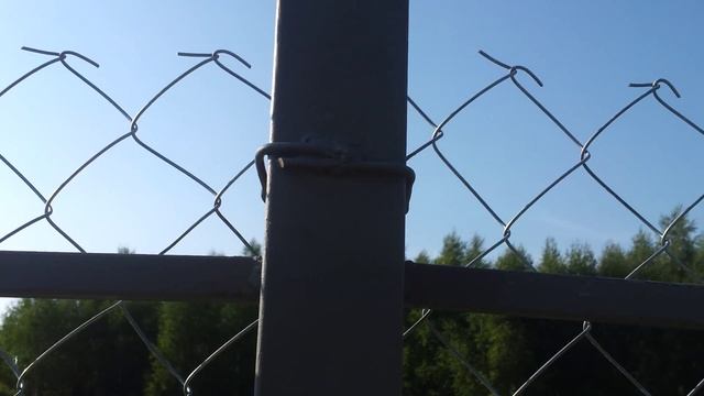 Сетка рабица, забор из сетки рабицы с воротами и калиткой. смотреть онлайн