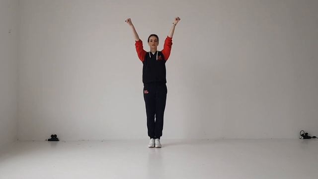 Изучаем прыжок Toe Touch (Той-тач) вместе с CheerLab