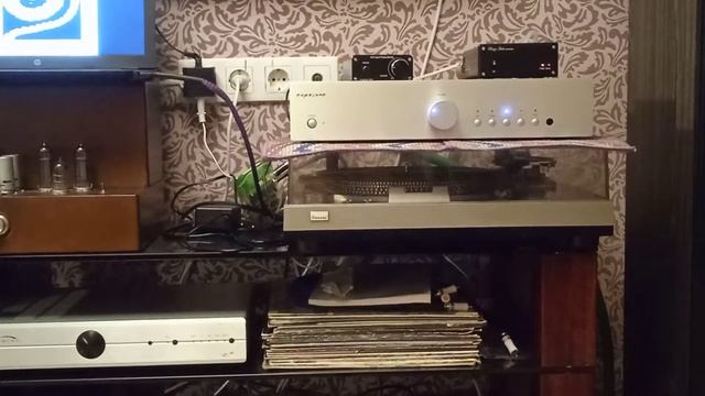 Exposure 1010 amp and Floor acoustics Heco Aurora 700 смотреть онлайн
