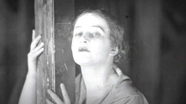 Видео "Поэтическое сердце России" к 125-летию Сергея Есенина смотреть онлайн