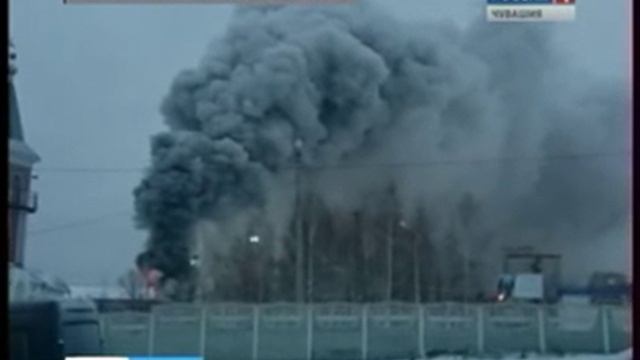 новости Горит рынок Ярмарка (Чебоксары) 24..11.2015г. смотреть онлайн