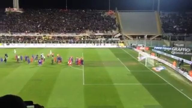 La squadra festeggia Neto смотреть онлайн