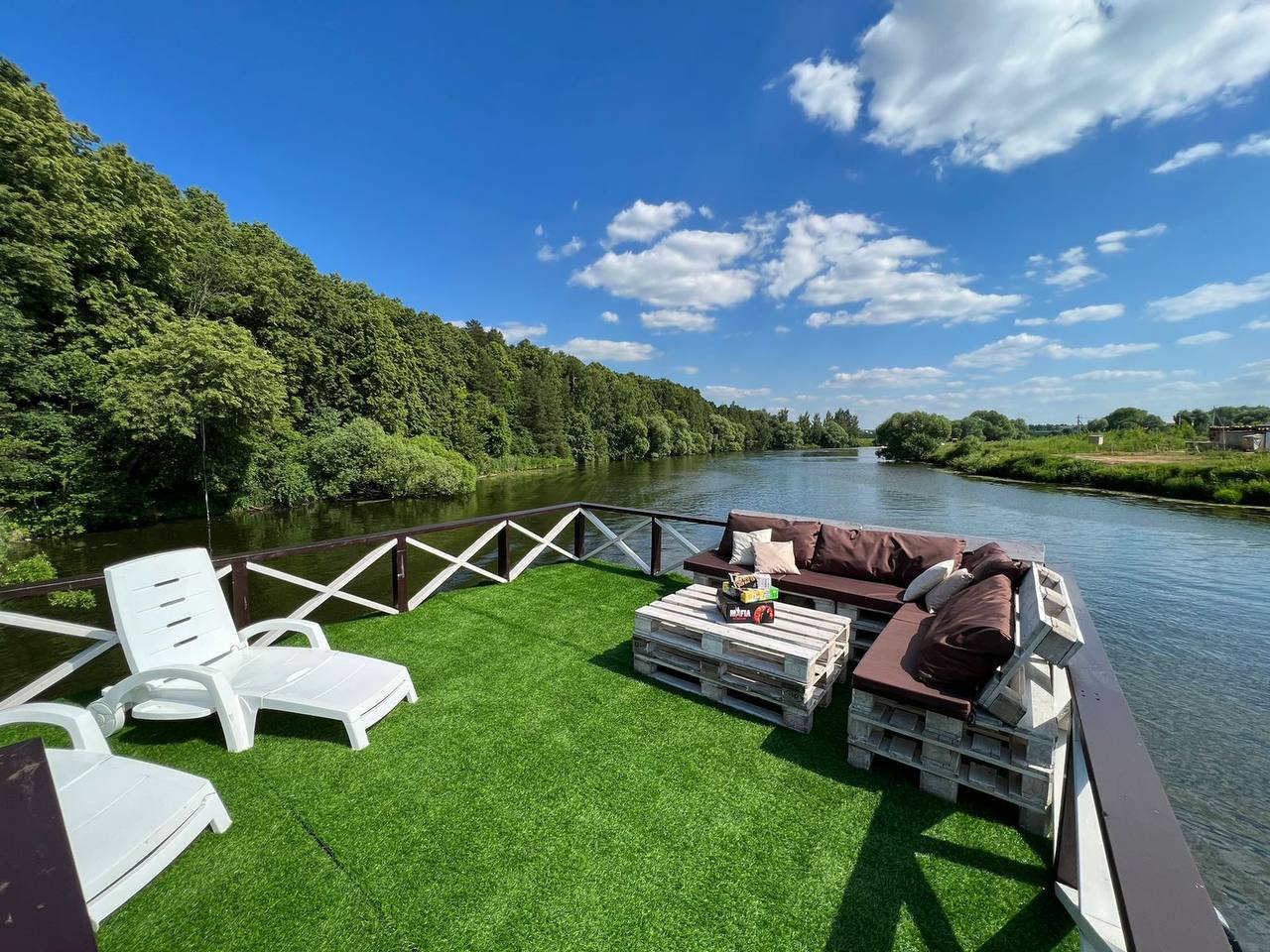 Оригинальный лофт в аренду для любых Ваших мероприятий — плот INLove! 

Аренда Лофта, Сплав на плоту