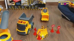 Машинки Игрушки купили САМЫЙ БОЛЬШОЙ Silverlit Мегастройка Управляем грузовиками, трактором и крано