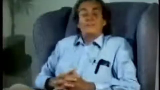 Riçard Feynman Atom'ların hərəkəti ən sadə şəkildə anlatır.Ричард Фейнман-как двигаются атомы смотреть онлайн
