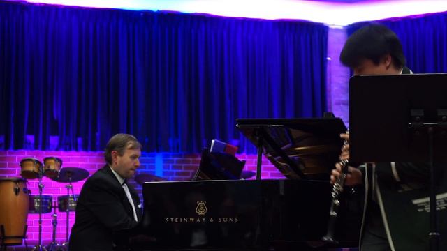 Krommer Clarinet Concerto op36 смотреть онлайн