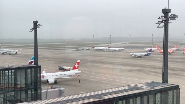 Flughafen BER Berlin Brandenburg Airport смотреть онлайн