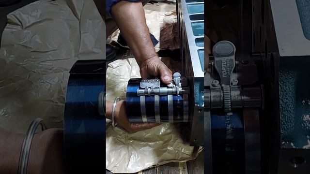 how to set #DOOSAN EXAVATOR # ENGINE DE12TIS# piston ring .bolt tourqe. ring direction смотреть онлайн