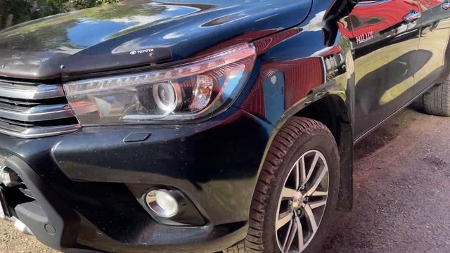 Köp Pickup Toyota Hilux på Klaravik смотреть онлайн