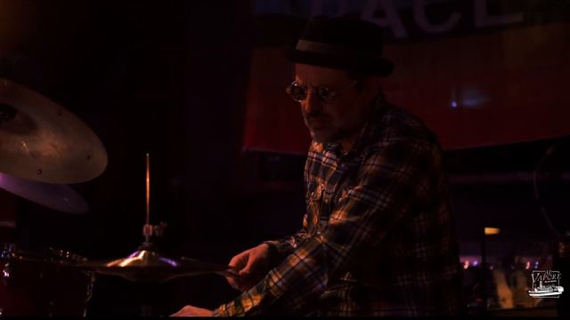 Francesco Bearzatti - Portrait of Tony - Live Al Vapore смотреть онлайн