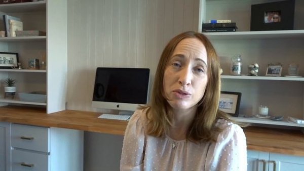 DIY Built-In Desk and Shelves - IKEA Billy Bookcase Hack