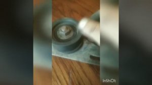 Натяжной механизм ремня генератора Рено Логан. Переделка. Замена родного ролика на вазовский от грм