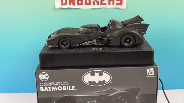DC Comics Voice Activated Batmobile by YuMe Toys смотреть онлайн
