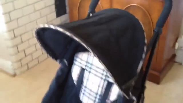 Mc'Laren Burberry stroller смотреть онлайн