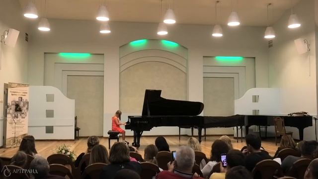 Э. Градески «Задиристое буги» исп. Дубенок Варвара смотреть онлайн