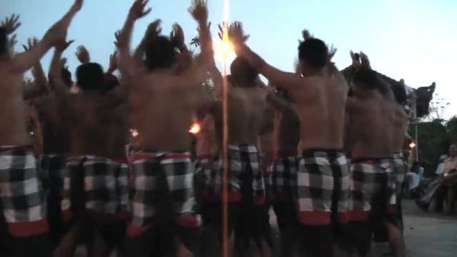 Танец "Кечак" о. Бали, Индонезия (Kechak dance, Bali) Part 8 смотреть онлайн