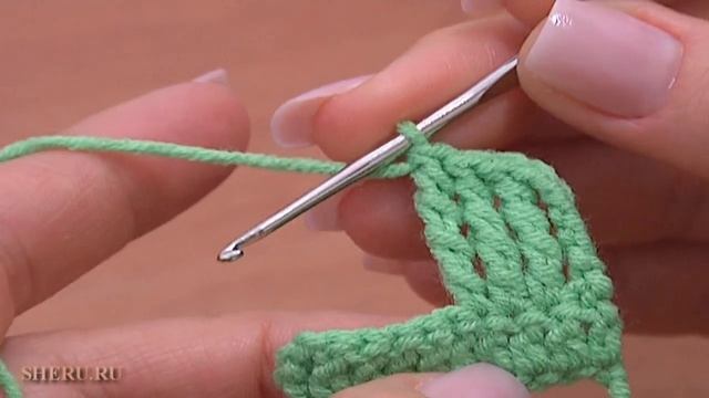Столбик с четырьмя накидами Урок 12 Вязание для начинающих смотреть онлайн
