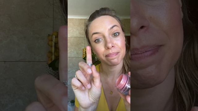 How To Bring Shimmer To Your Makeup | Makeup Tutorial | Trinny смотреть онлайн