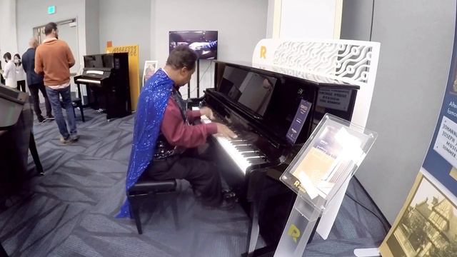 Kris Nicholson Test Driving the Ritmüller Studio Upright Piano At NAMM 2022 Day 2 смотреть онлайн