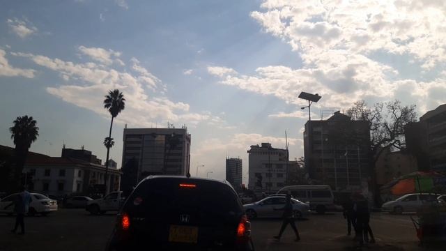 Harare city town tour part 1 | The city where people don't rest | Hustlers' city in Zimbabwe смотреть онлайн