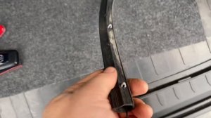 RAV4 Уплотнитель задней двери плохо держится. Решаем эту маленькую проблему