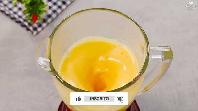 Sobremesa de abacaxi e morango com poucos ingredientes. смотреть онлайн