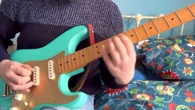 Squier 40th Anniversary Stratocaster // Solo Test смотреть онлайн