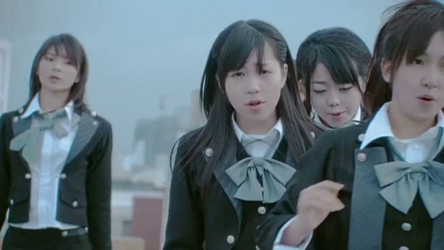 【MV/PV】AKB48 - Keibetsu shiteita aijou / AKB48 - 軽蔑していた愛情 смотреть онлайн