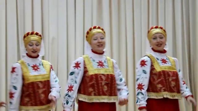 "Народный "вокальный ансамбль "Русская песня" "Посеяли девки лён" смотреть онлайн