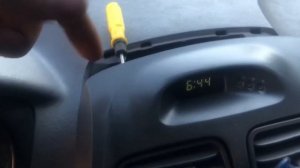 Не настраиваются часы на автомобиле Hyundai Accent решение проблемы !!!