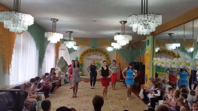 Танец мам выпускной 2016 Детский сад Ивушка Сальск смотреть онлайн