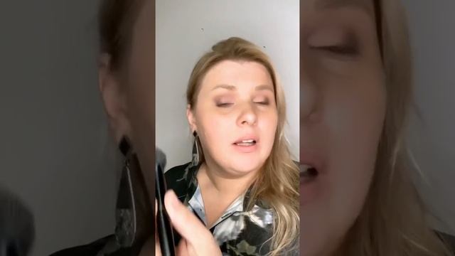 Секрет визажиста: как нанести румяна! смотреть онлайн