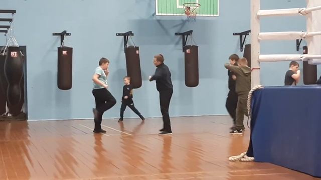 разминка,клуб бокса Ярославка! смотреть онлайн