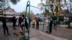 Подростки 12-15 Лет Научились 540 На Турнике + КУМКВАТ(ПОПЫТКАМИ) УЧИМСЯ НОВЫЕ ЭЛЕМЕНТЫ НА ТУРНИКЕ