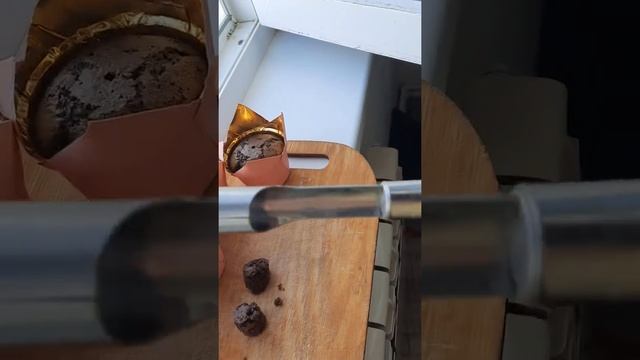 Лайфхак!Это находка! Как можно аккуратно убрать середцевину капкейка. смотреть онлайн