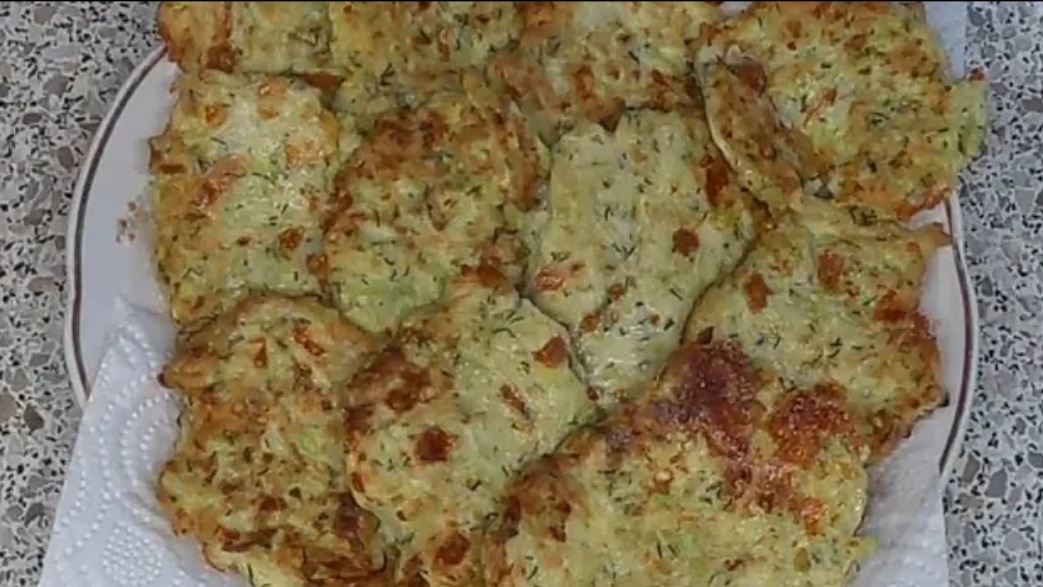 ОЛАДЬИ из КАБАЧКОВ -очень простой рецепт смотреть онлайн