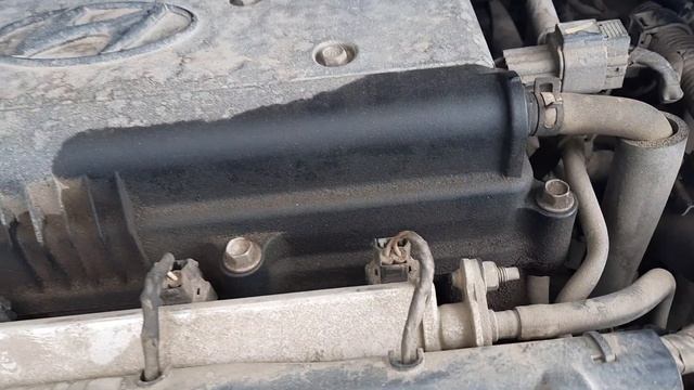 Hyundai Solaris, запотевание клапанной крышки (почти 7 лет эксплуатации и 172т. км пробега) смотреть онлайн