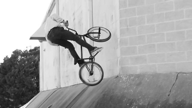 Eli Kravetz - Welcome to the Team смотреть онлайн