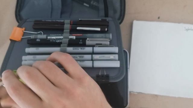 URBAN SKETCHING KIT - My simple set up for sketching anywhere! смотреть онлайн