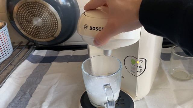 How to Use Tassimo Vivy 2 Coffee Machine смотреть онлайн
