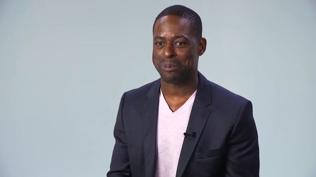 Sterling K. Brown on Playing Christopher Darden | Emmys Spotlight | Entertainment Weekly смотреть онлайн