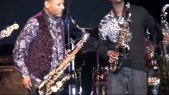 Improviso de Kirk Whalum, Everette Harp e Eric Darius {Java Jazz Fest} смотреть онлайн