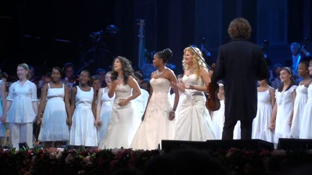 Heal The World Carmen Monarcha, Kimmy Skota, Mirusia Louwerse