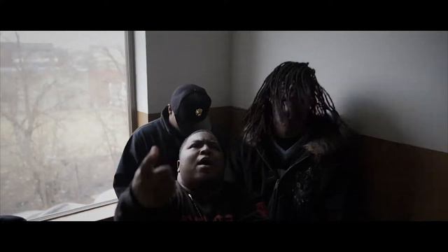 Peege Feat: Lil Chris "Sneakin" G-Mix Dir By: Tracy Gardner смотреть онлайн