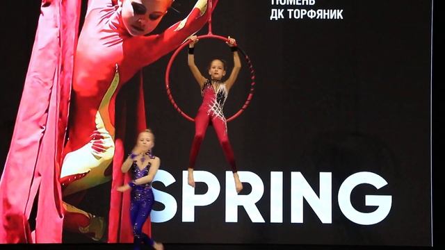Студия воздушной гимнастики "Art Fly" (г. Нижневартовск) - Стреляева Анна и Глебова Ангелина, дуэт смотреть онлайн