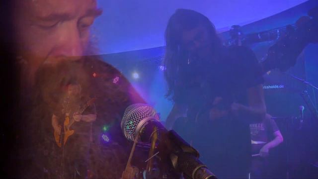 Crow Black Chicken - Pat McManus смотреть онлайн